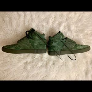 Adidas Turbular (Worn Once)